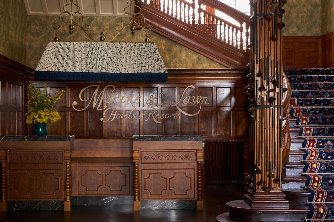 Dornoch Station - Lobby