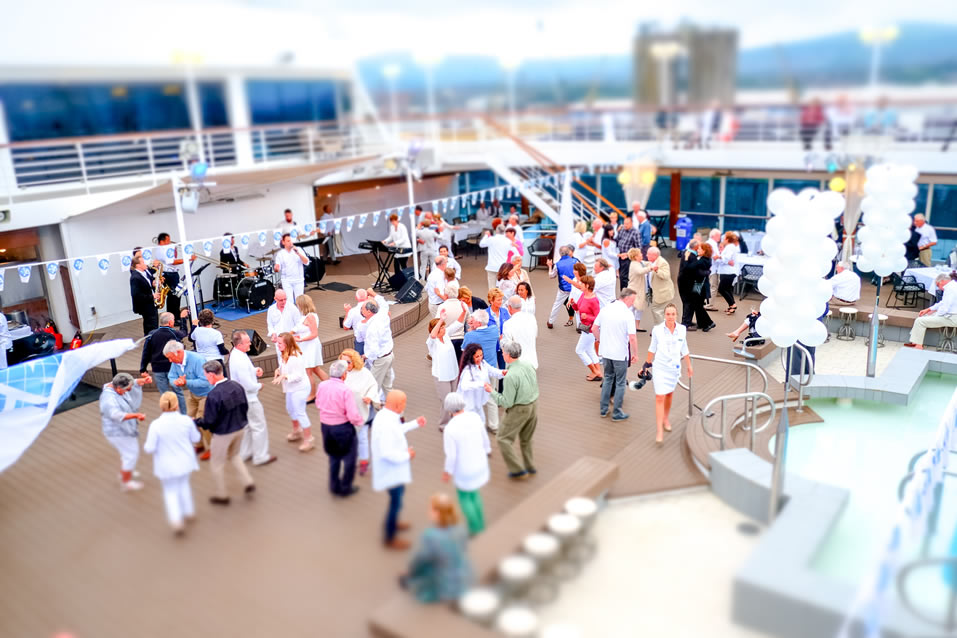 <h2>2017 Open Championship Golf Cruise ~ Royal Birkdale</h2>13 Nights from Southampton - Edinburgh on <i>Azamara Journey</i> | 6 Rounds | Attend The Open on Sunday | 19 July – 1 August 